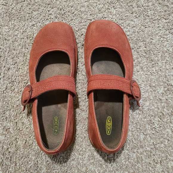 Keen Mary Janes In Dusty Salmon Size 8.0 - Picture 8 of 8
